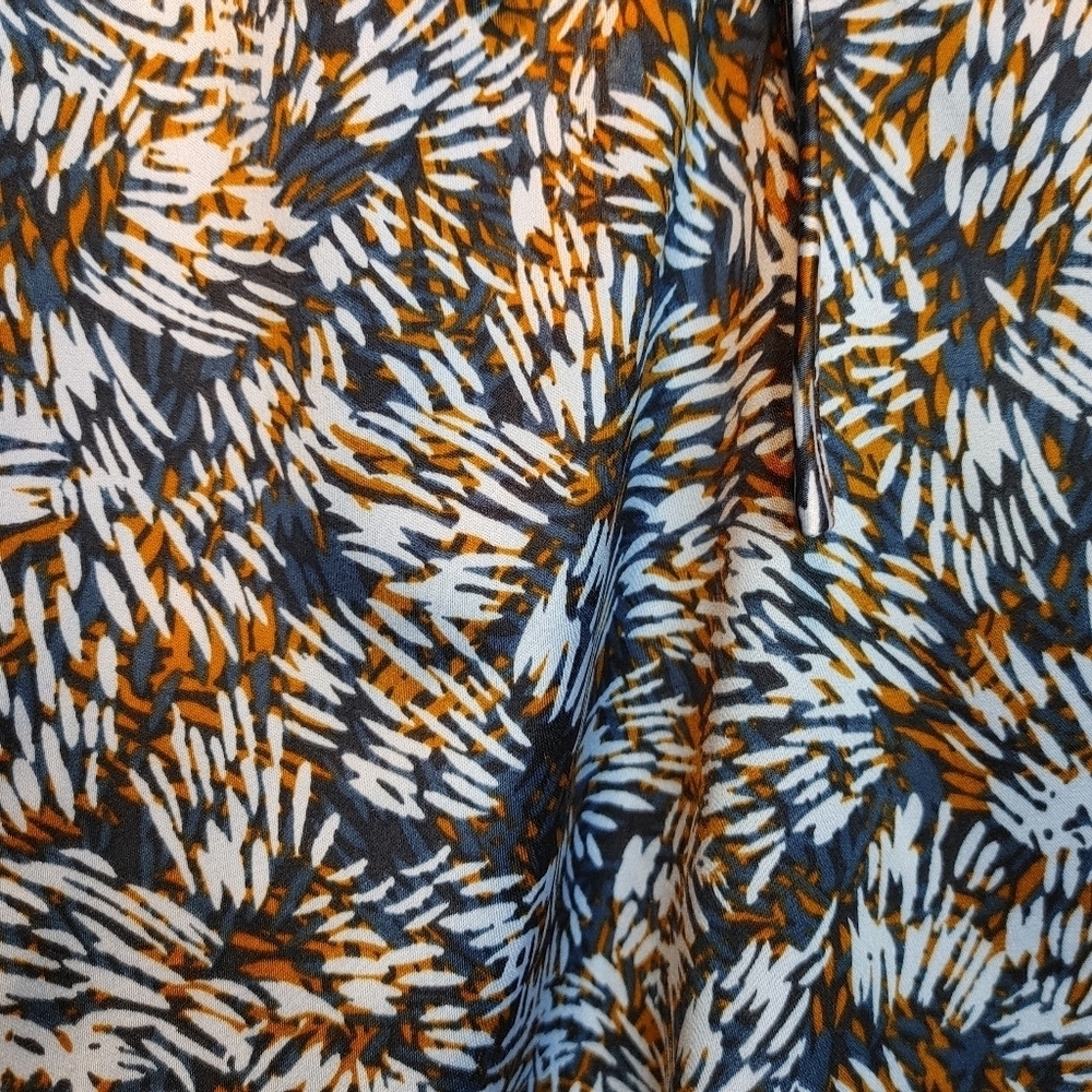 Ellen Tracy Boho Print Blouse Small Tie Neck 3/4 Sleeve Flowy Top Blue Brown - Picture 4 of 6